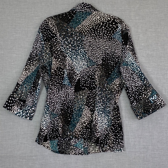 Denver Hayes Top Womens 2X Green Black Button Up Top 3/4 Sleeve Pleated Stretchy - Picture 2 of 12